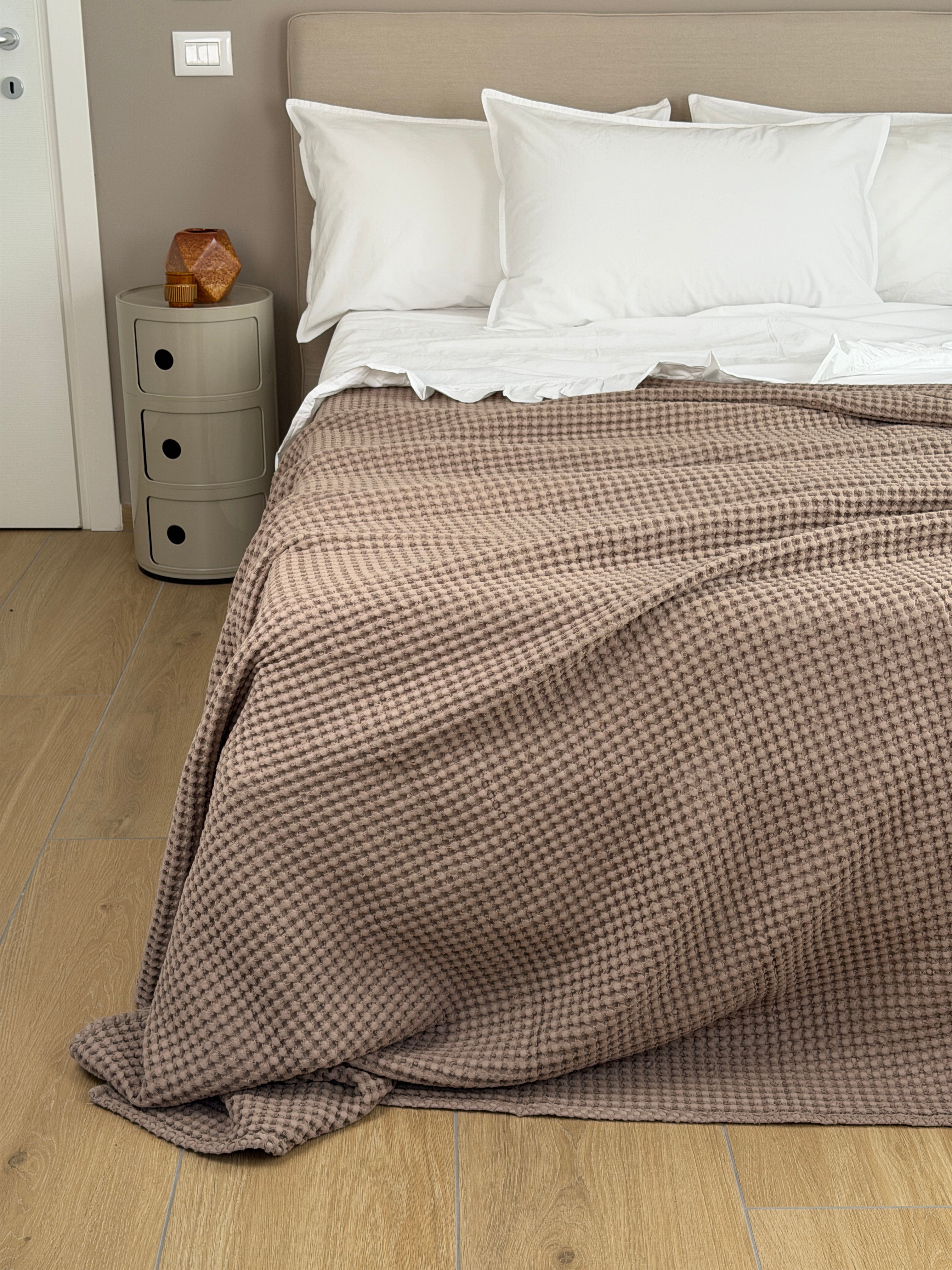 Copriletto Ape Regina Made in Italy Letto Moreali Tessile Casa Matrimoniale 270 x 270 Tortora