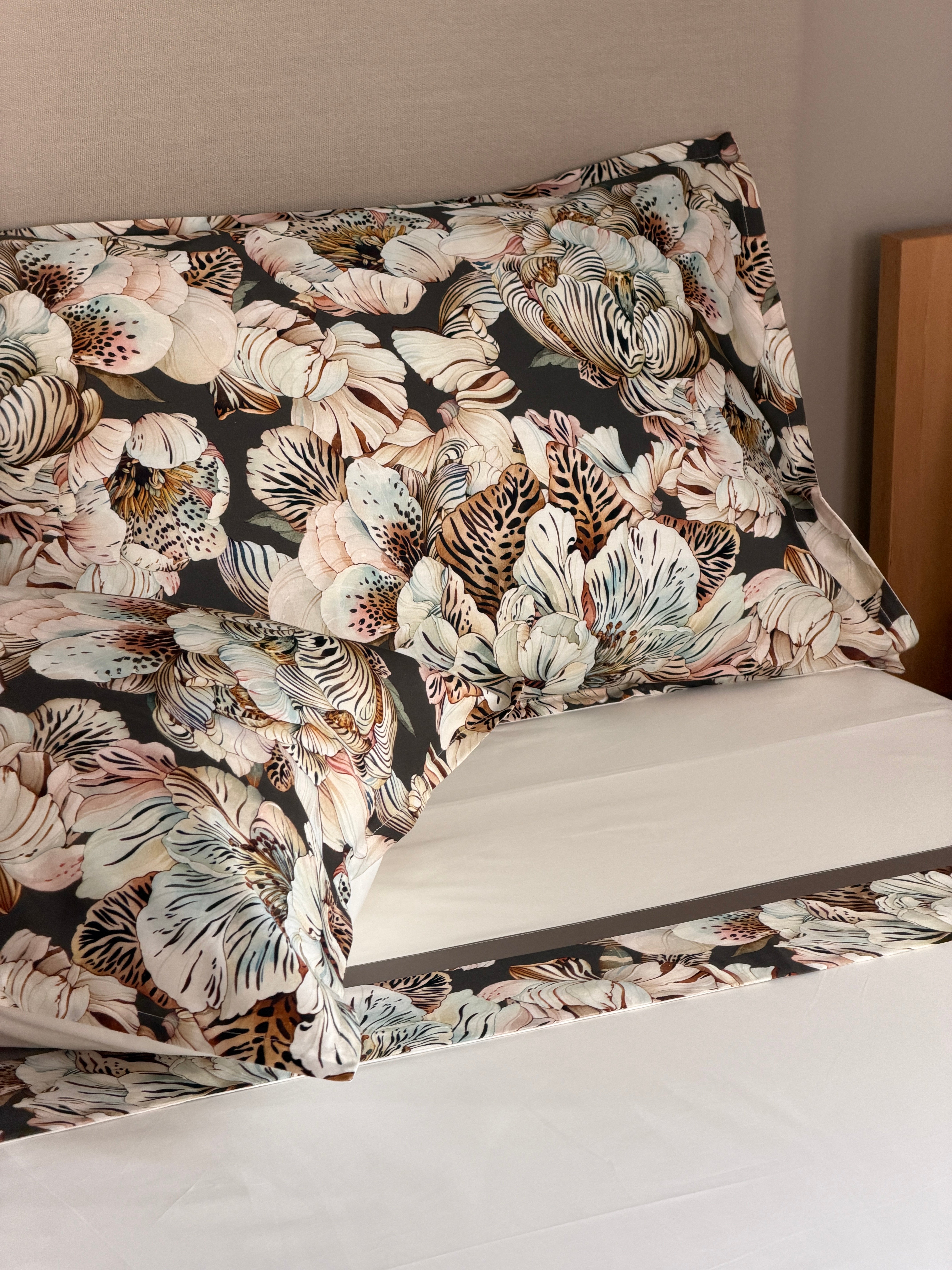 Completo Lenzuola Bordo Raso TIGER Letto Moreali Tessile Casa Matrimoniale Antracite