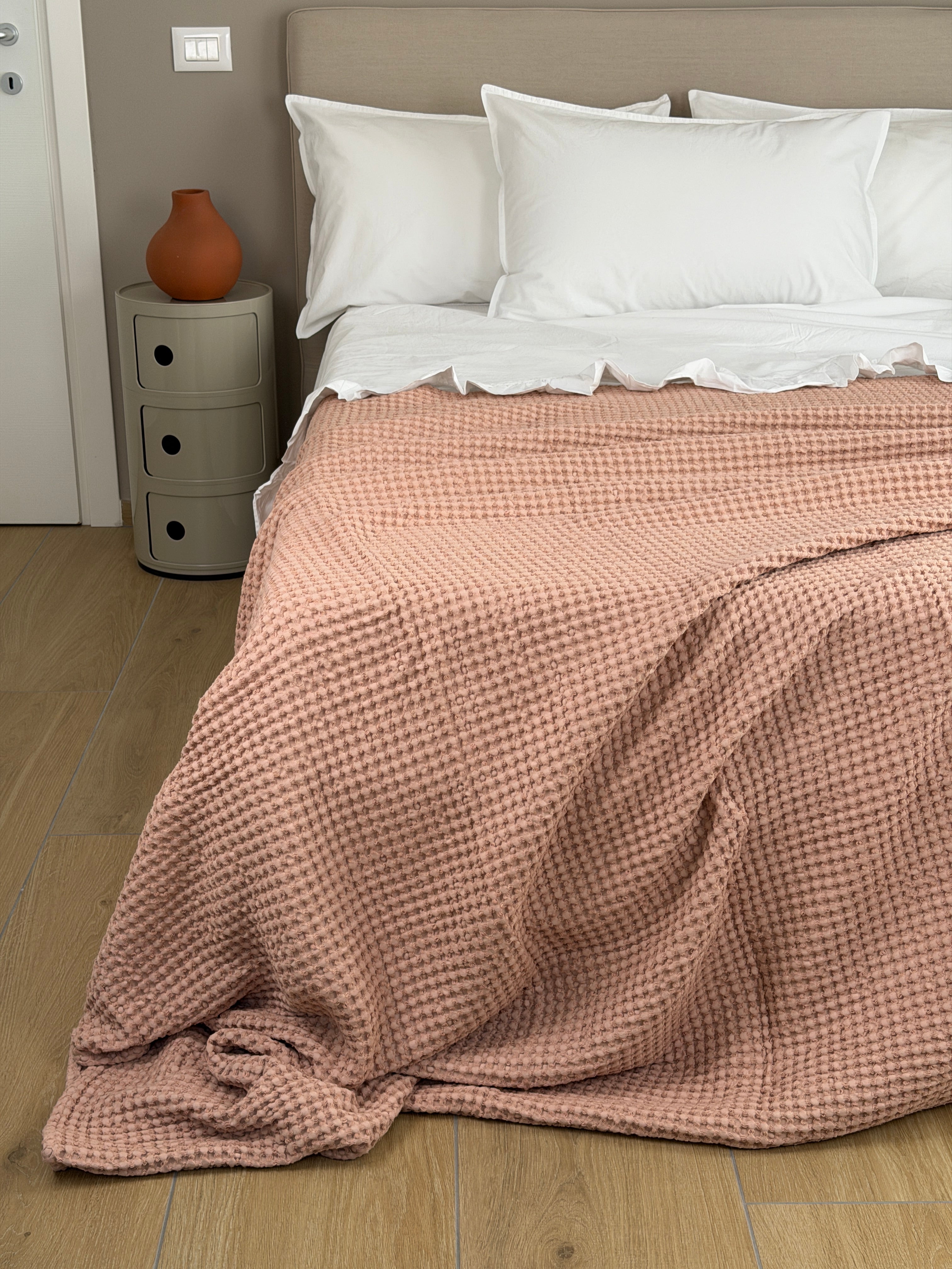Copriletto Ape Regina Made in Italy Letto Moreali Tessile Casa Matrimoniale 270 x 270 Fard