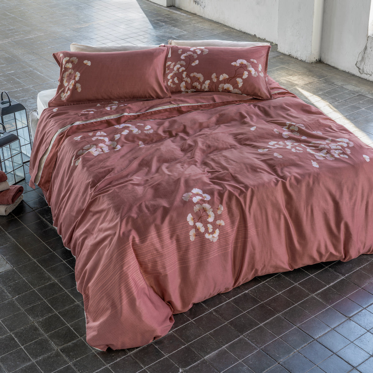 Completo Lenzuola Copriletto Raso 300TC ANDY Letto Galizzi Matrimoniale Melograno