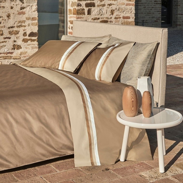 Completo Lenzuola Balza 3 Bordi Raso 300TC KUBRIC 60 Letto Fazzini Matrimoniale Tortora/Cammello